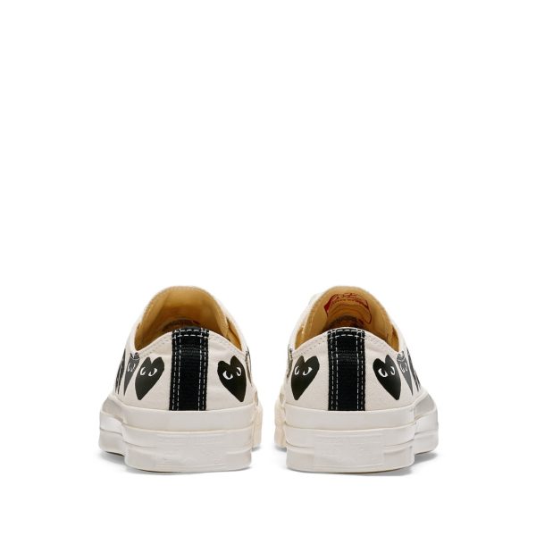 Multi Black Heart Chuck Taylor All Star '70 Low Beige Sneakers