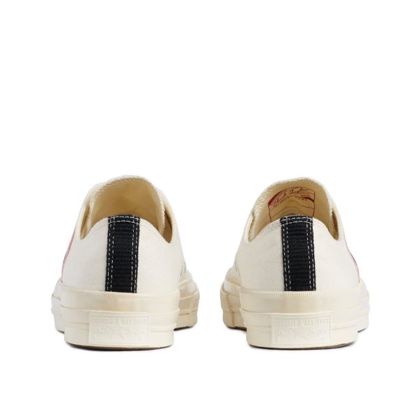 Red Heart Chuck Taylor All Star ’70 Low White Sneakers